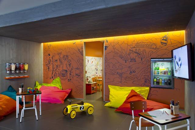 Kids club