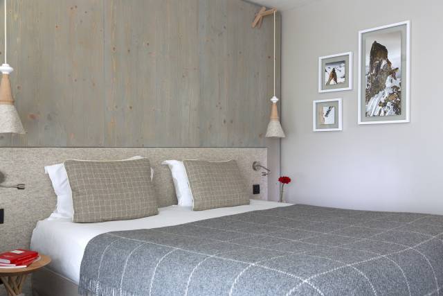 Quarto Duplo