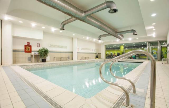 Piscina interior