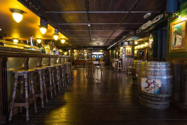 Irish Pub