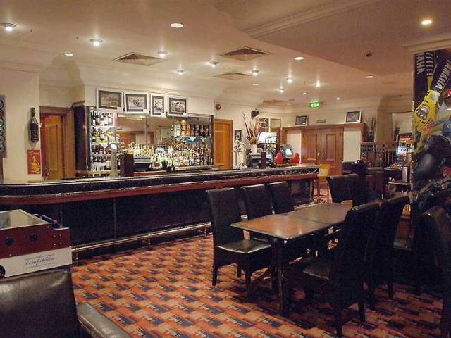 Bar