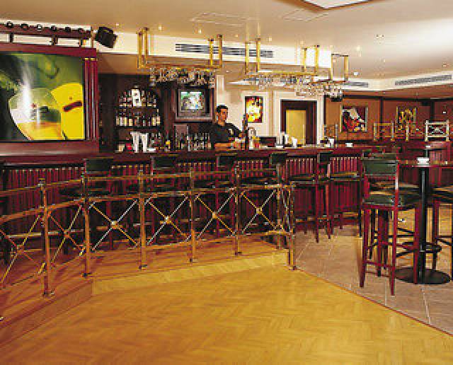 Bar