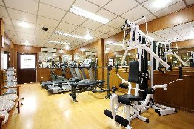 Desportos y Entretenimento