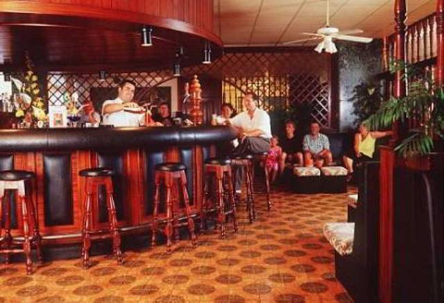 Bar