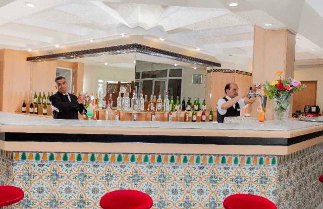 Bar