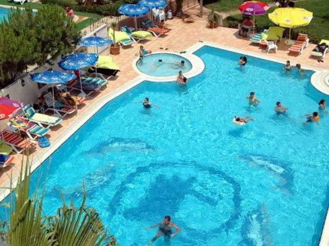 Piscina