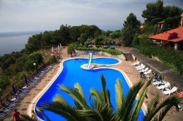 Piscina