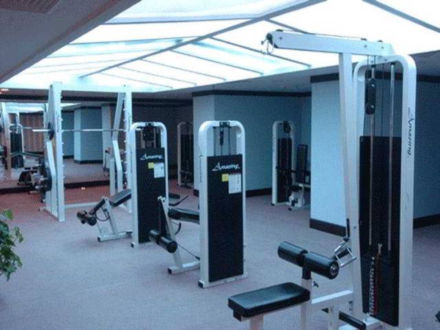Desportos y Entretenimento