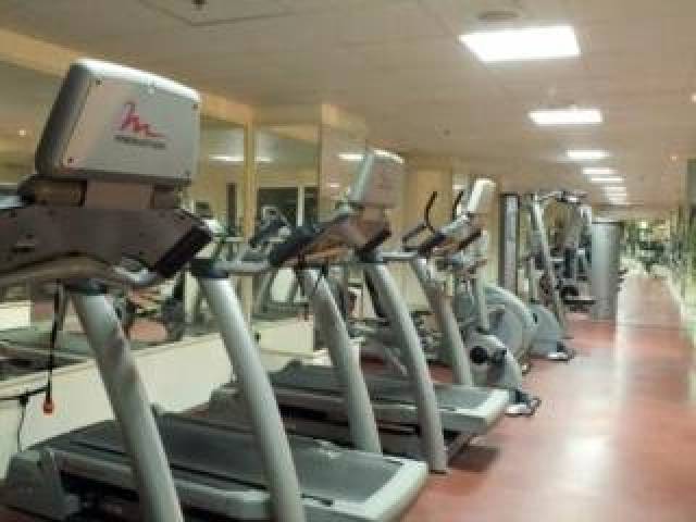 Desportos y Entretenimento