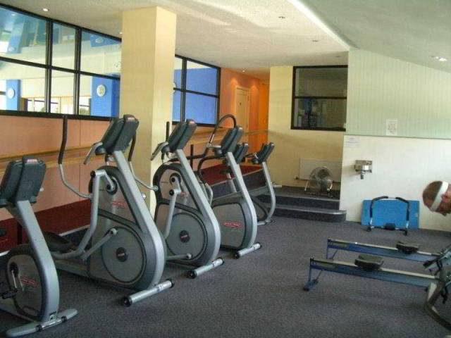 Desportos y Entretenimento
