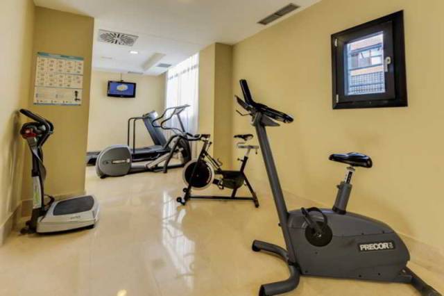 Desportos y Entretenimento