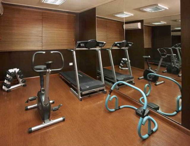 Desportos y Entretenimento