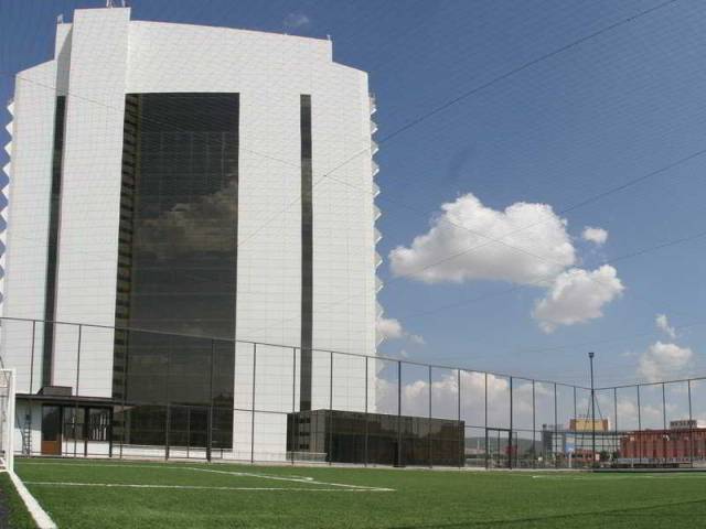 Desportos y Entretenimento