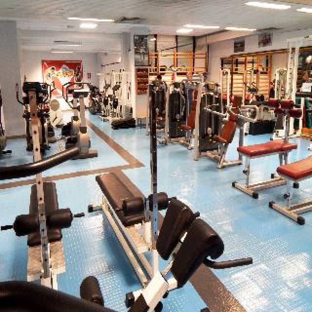 Desportos y Entretenimento