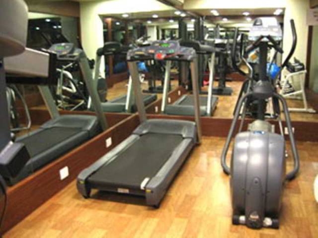 Desportos y Entretenimento