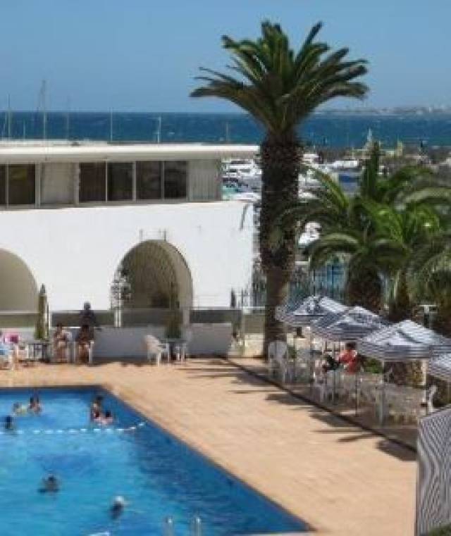 Piscina