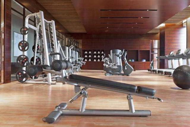 Desportos y Entretenimento
