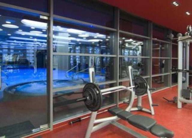 Desportos y Entretenimento