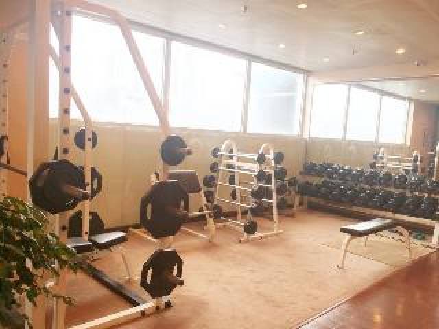 Desportos y Entretenimento