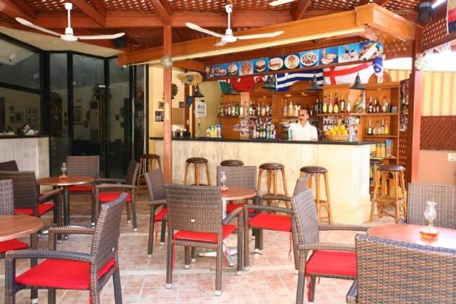 Bar