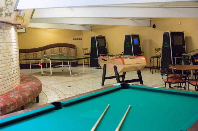 Desportos y Entretenimento