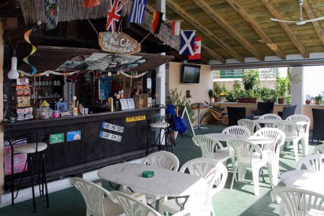 Bar