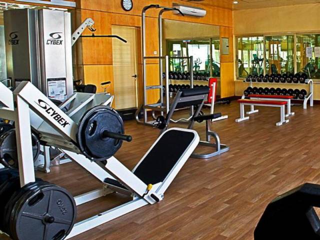 Desportos y Entretenimento
