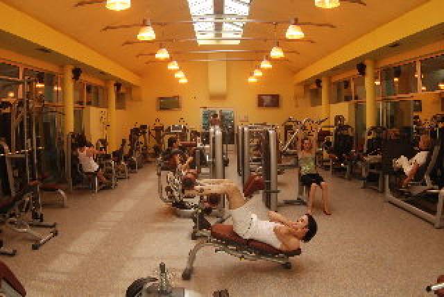 Desportos y Entretenimento