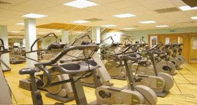 Desportos y Entretenimento
