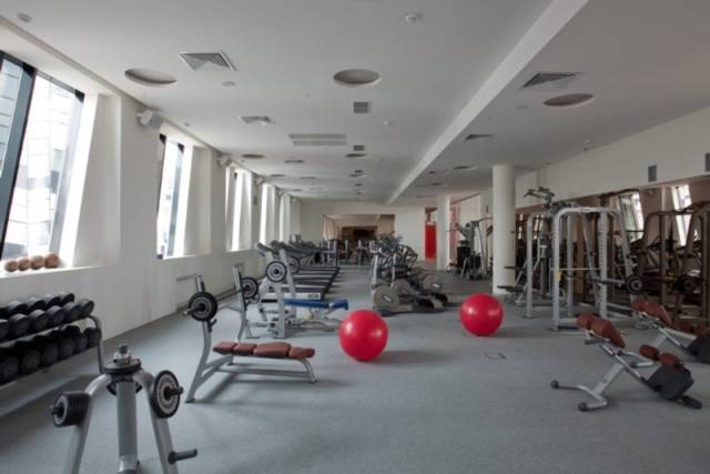 Desportos y Entretenimento