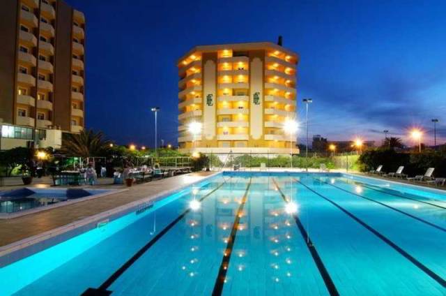 Piscina