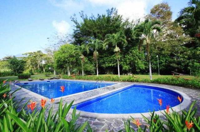 Piscina