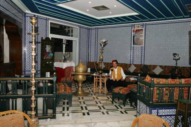 Bar