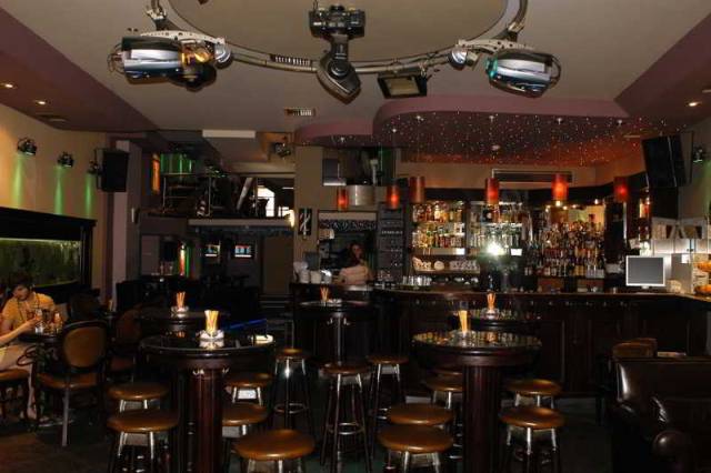 Bar