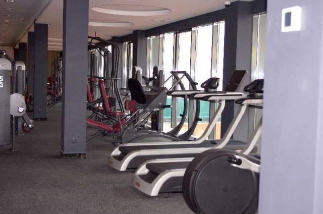 Desportos y Entretenimento