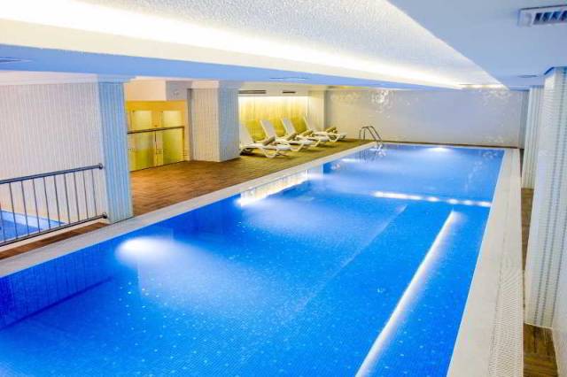 Piscina
