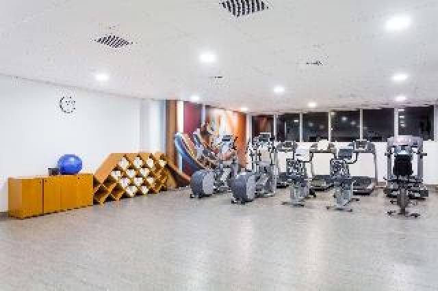 Desportos y Entretenimento