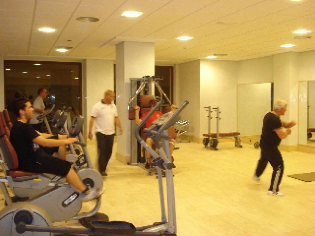 Desportos y Entretenimento