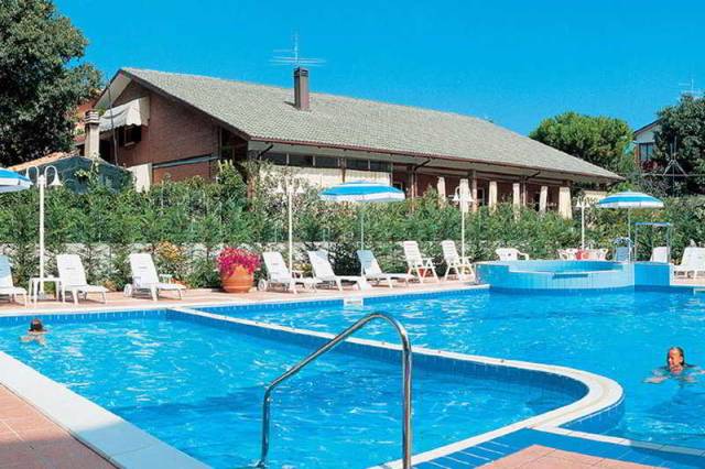Piscina