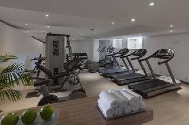 Desportos y Entretenimento
