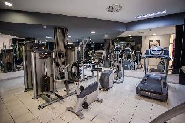 Desportos y Entretenimento