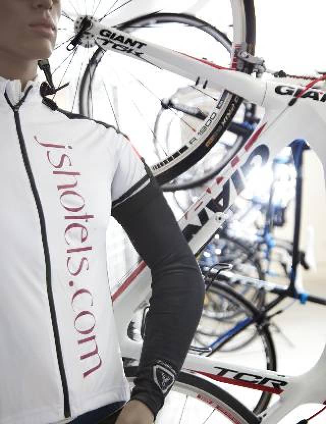 Desportos y Entretenimento