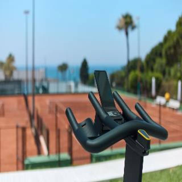 Desportos y Entretenimento