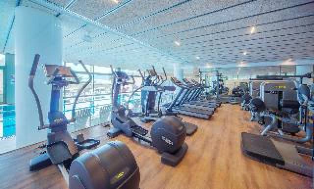 Desportos y Entretenimento