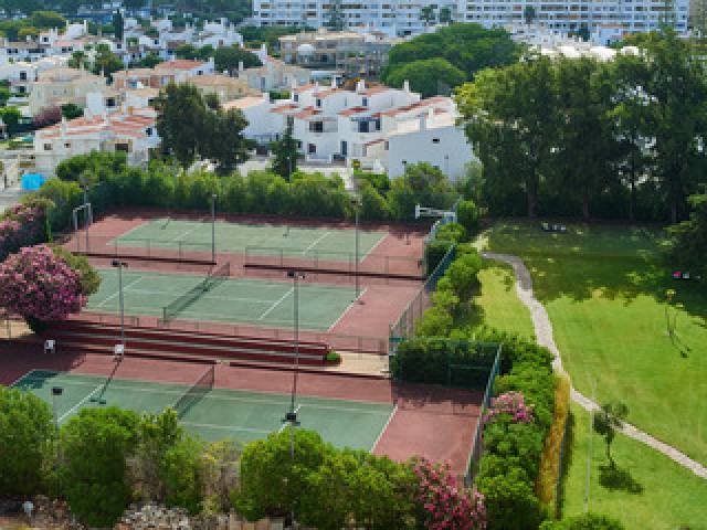 Desportos y Entretenimento