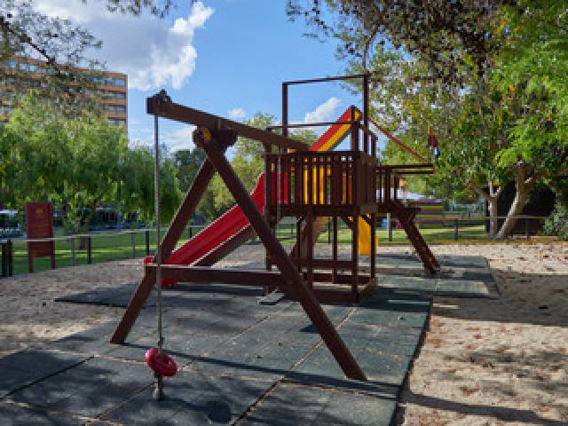 Desportos y Entretenimento