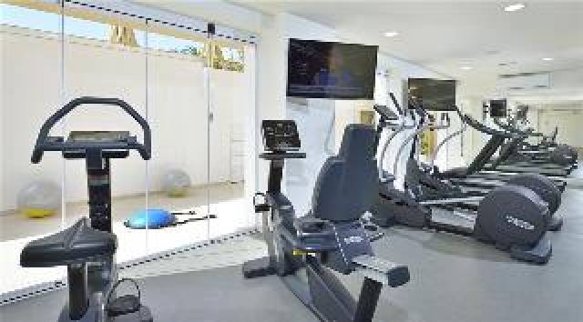 Desportos y Entretenimento