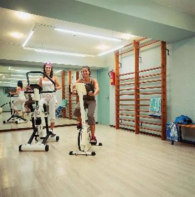 Desportos y Entretenimento