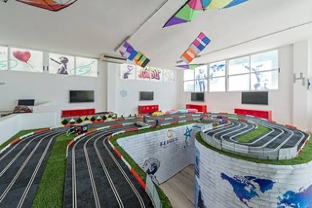 Desportos y Entretenimento