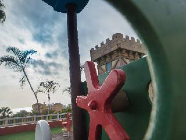 Desportos y Entretenimento